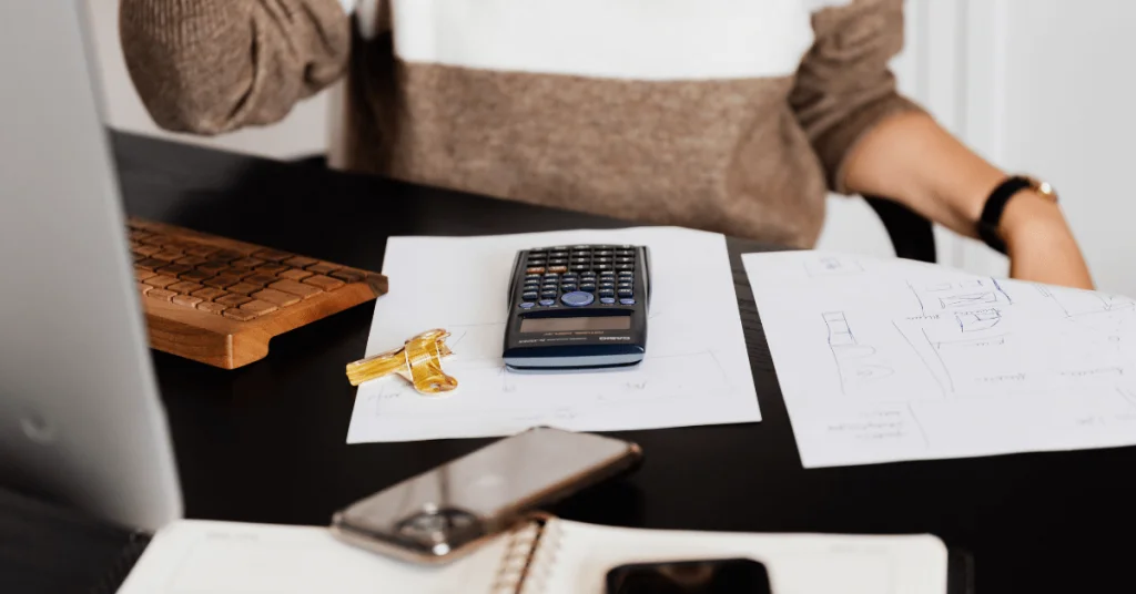 Financial Anlyst to help in financial decisions during divorce